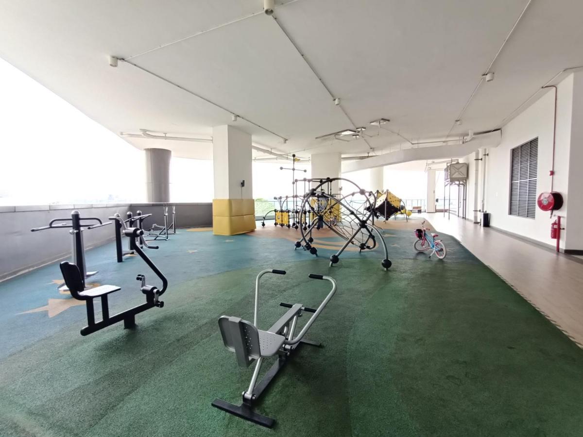 R&F Princess Cove Premium Homestay Famaily Johor Bahru Zewnętrze zdjęcie